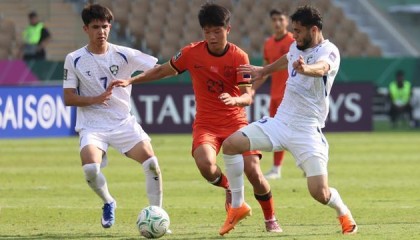 游戏娱乐平台-坐拥四大猛将，海港为何连续三年升级右后卫，这次更以千万级标王价砸向杨希？